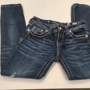 Miss Me distressed skinny jeans sz 26🌟Sale🌟